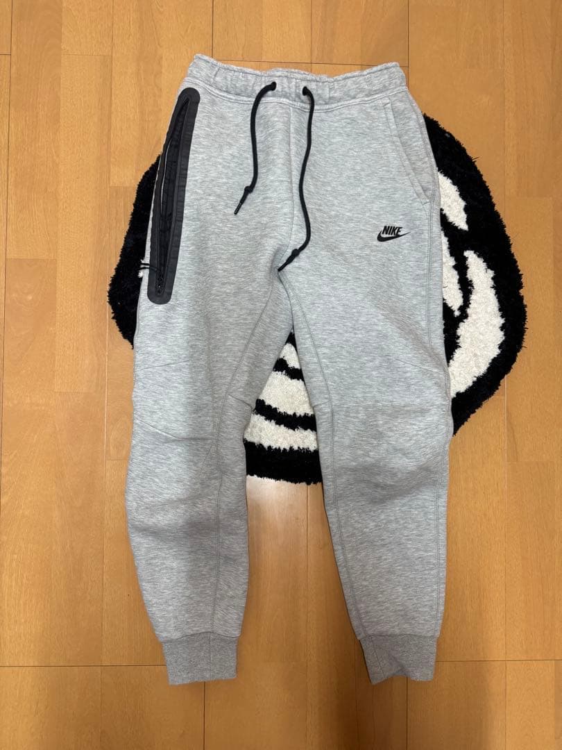 Nike テックフリース 正規品 早い者勝ち‼️ - メルカリ