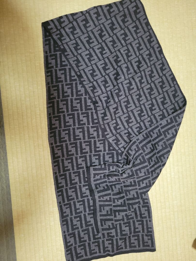 R*様 FENDIマフラー FENDI 最新作 FF マフラー ミンク&ウール ブラック ホワイト (FENDI