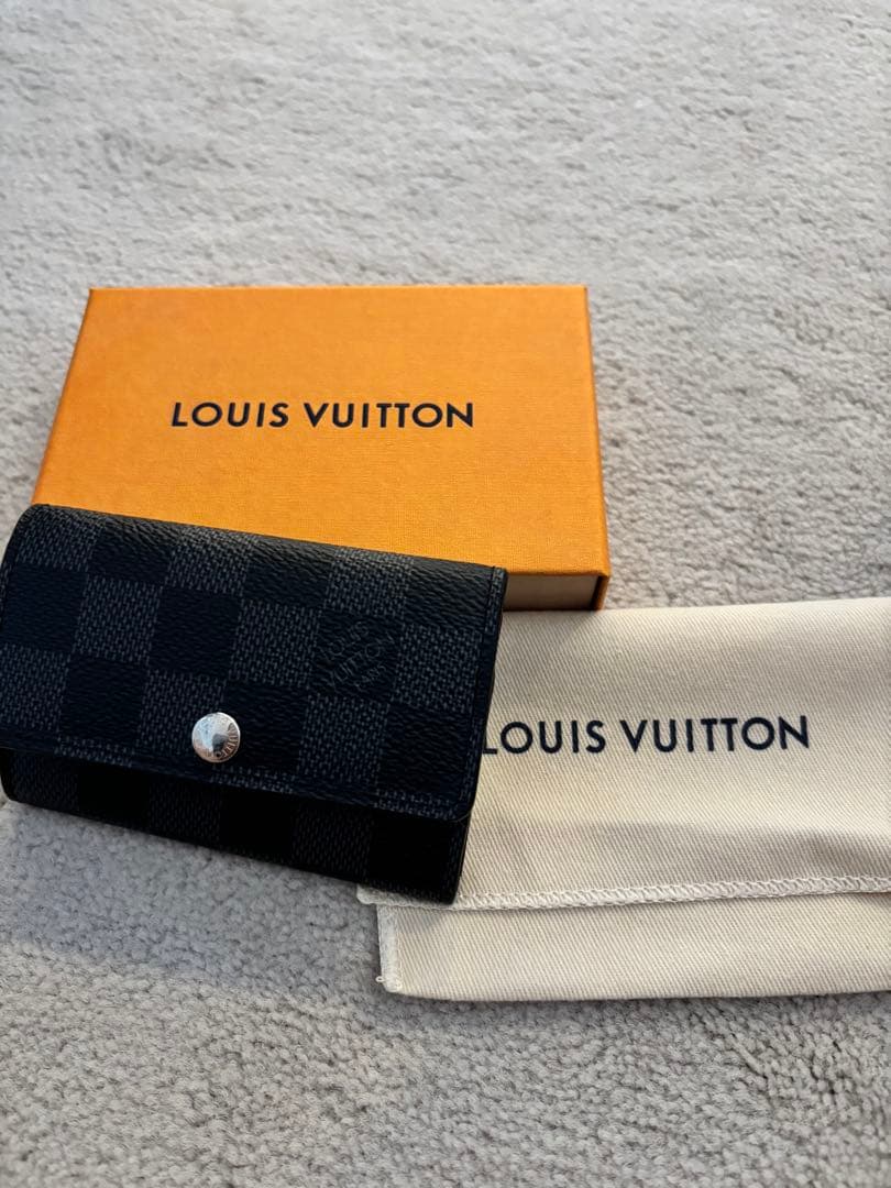 LOUIS VUITTON ダミエ・グラフィット キーケース - メルカリ