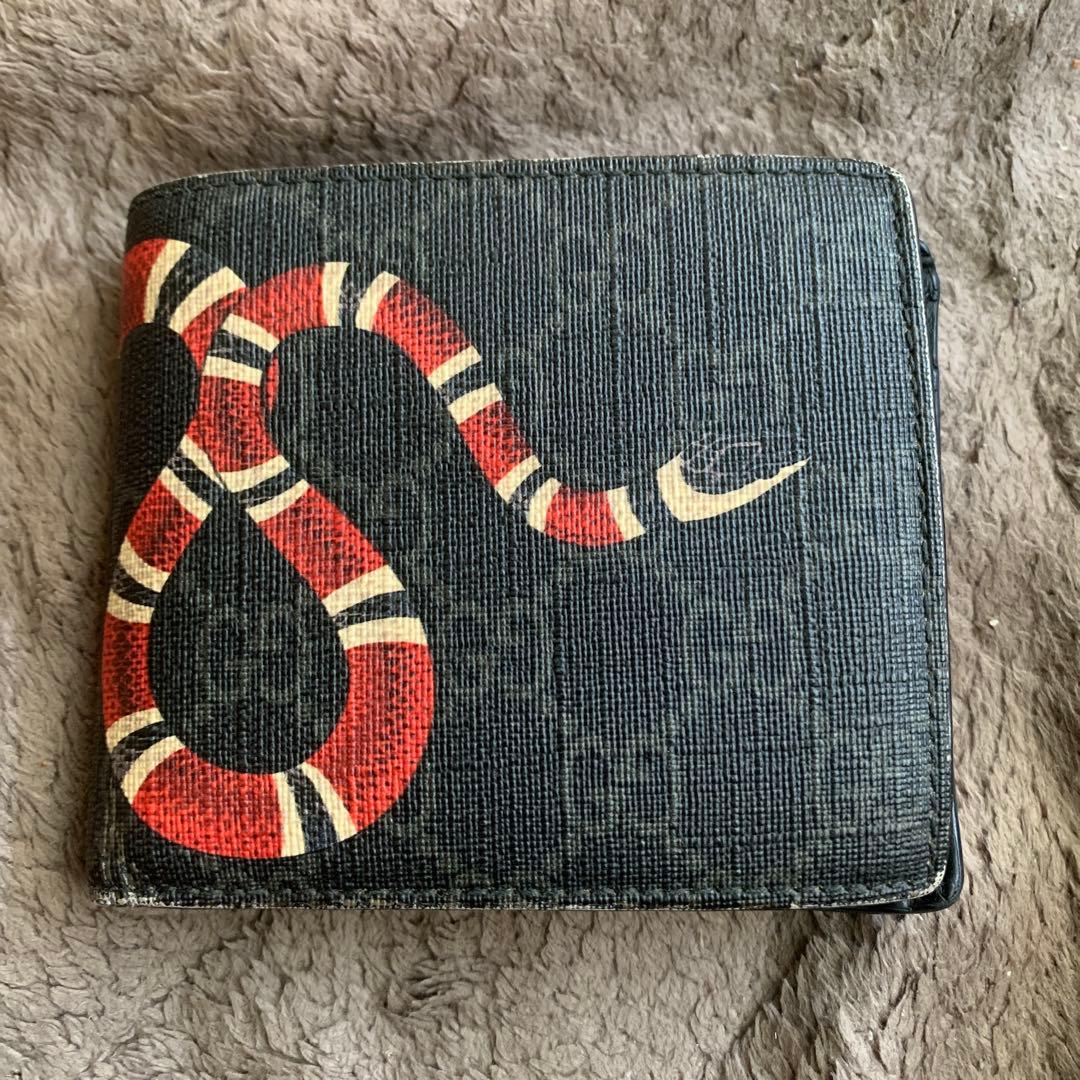 そ*ら様 GUCCI蛇デザイン 二つ折り財布 楽天市場】【財布】GUCCI グッチ GGスプリーム 2つ折財布 二つ折り財布
