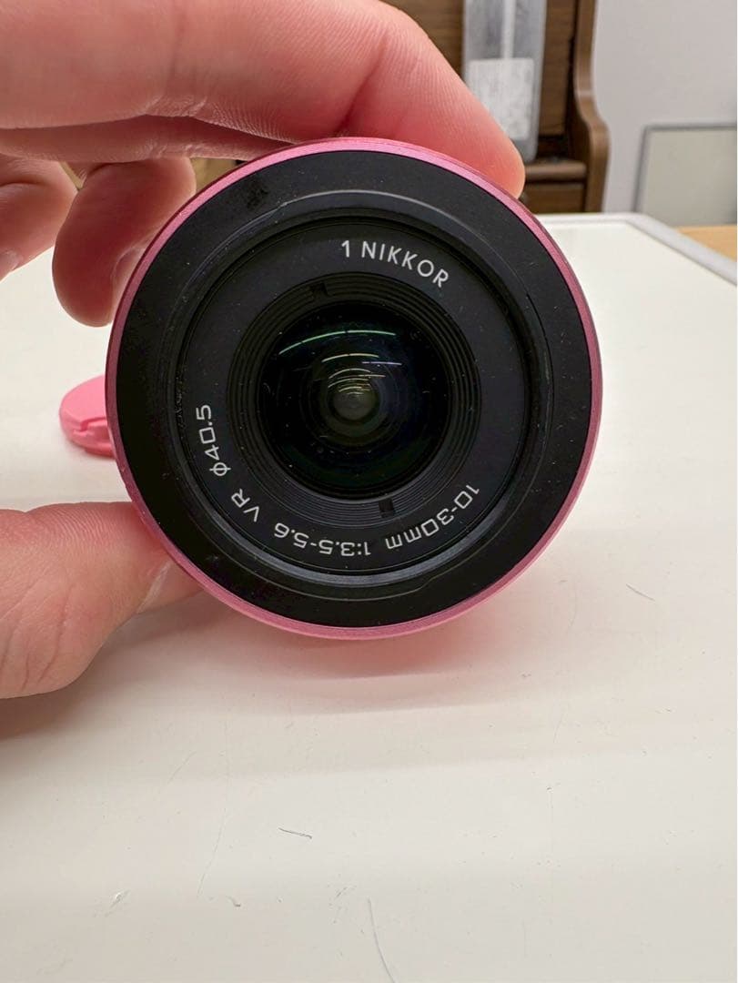 ニコン Nikon 1 J1 ピンク レンズ　10-30mm F3.5-5.6