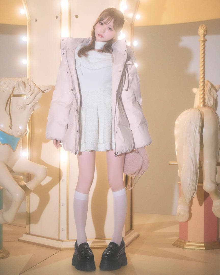 新品タグ付 ミシェルマカロン ピンク フリー ファーフードリボンダウン