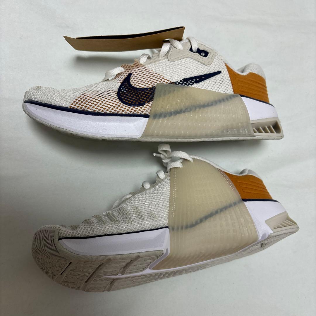 23.5cm ナイキ メトコン 9 AMP DZ2539-100 ホワイト　白