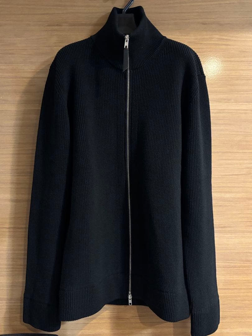 Maison Margiela 24awドライバーズニット Mサイズ 着心地とデザインを兼ね備えた万能アイテム。合わせるアイテムを選ば