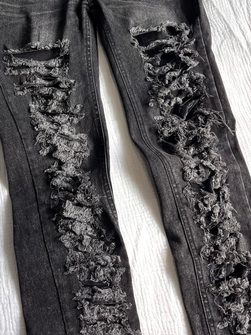 GLAD NEWS\ Destroyed Black Skinny \GLAD Skinny
