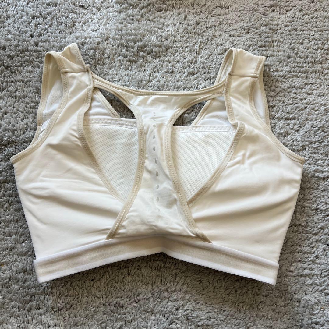 N7 スポーツブラ 白 ひなちゃんねる - メルカリ