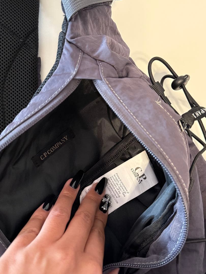 c.p.company スリングバック　ショルダーバッグ