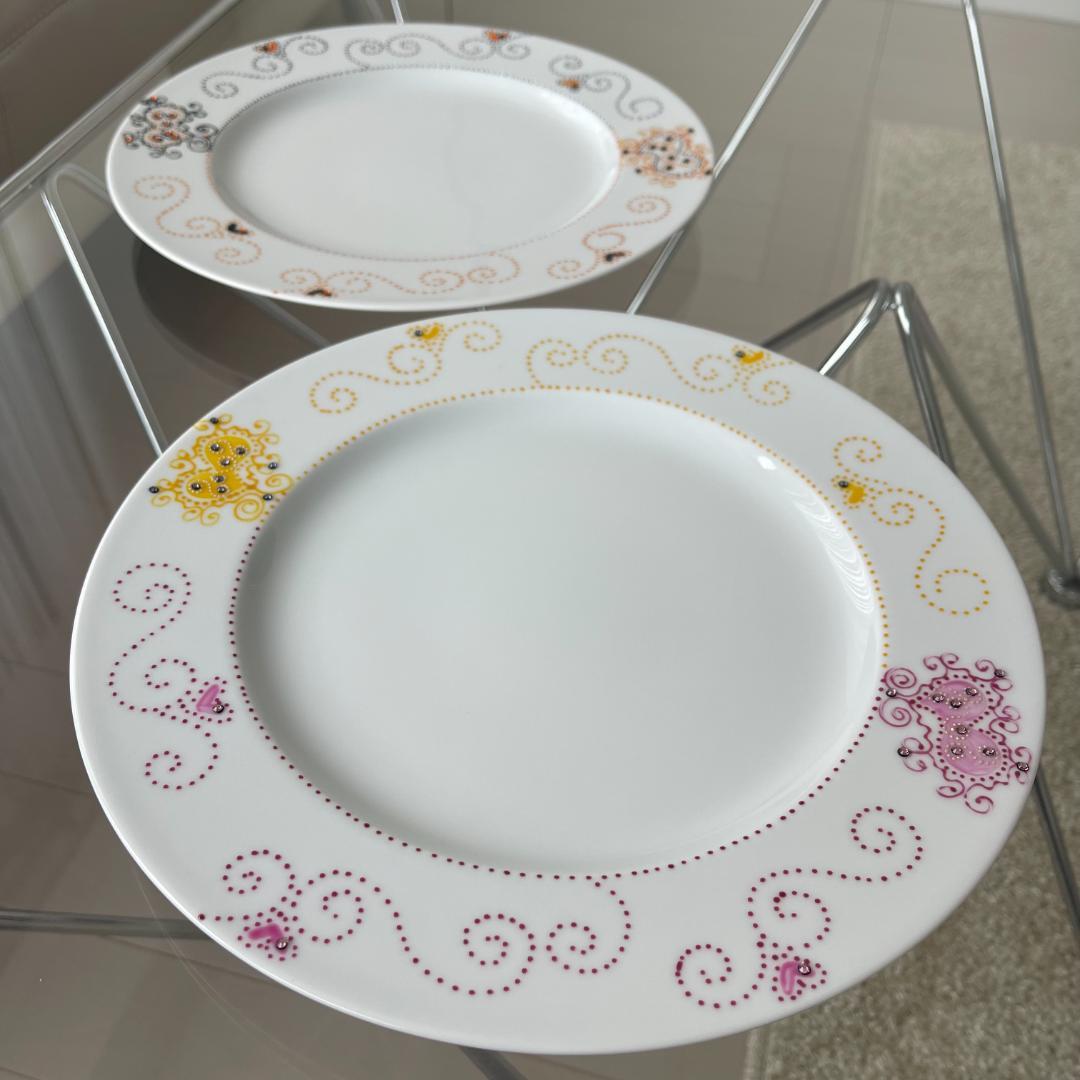 【新品未使用】ソワジック Soizick プレート 大皿 2枚 ラインストーン付 Soizick (ソワジック) カップ&ソーサー ラインストーン｜トレファクONLINE