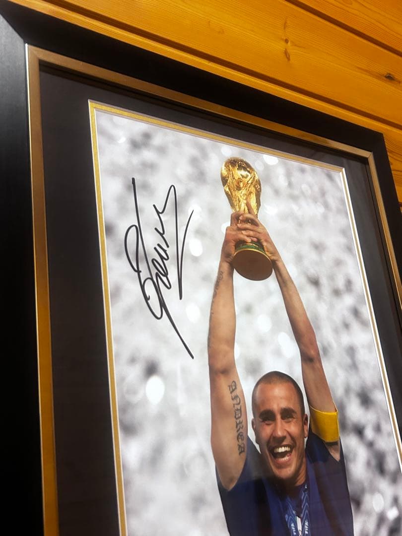 価格相談可 Fabio Cannavaro 直筆サイン 額装 鑑定書付 オート - メルカリ