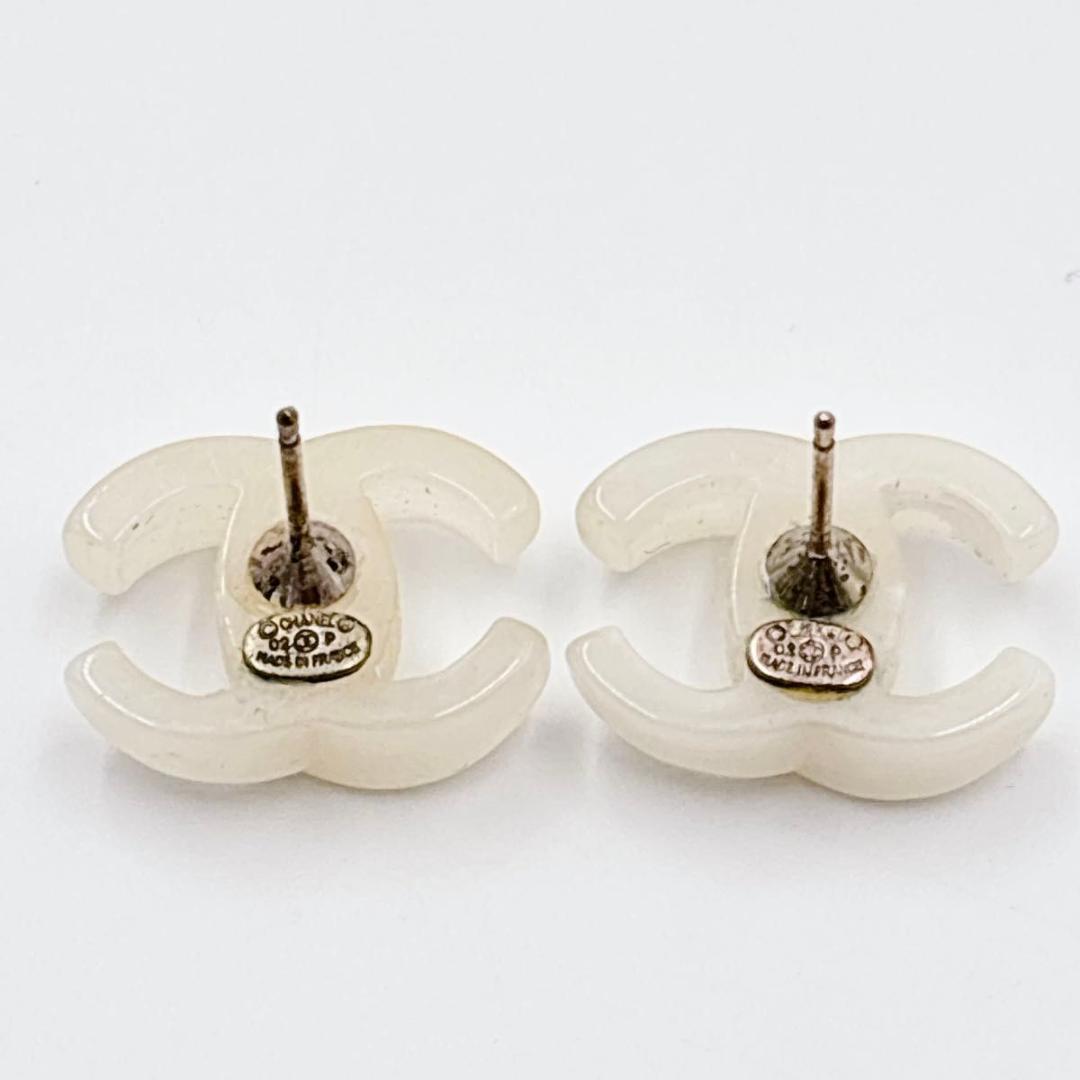 シャネル ココマーク 02P ピアス クリアホワイト CHANEL ヴィンテージ
