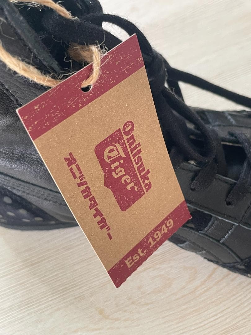 ドット☆オニツカタイガー☆23.5cm☆ハイカットスニーカー☆新品タグ付き