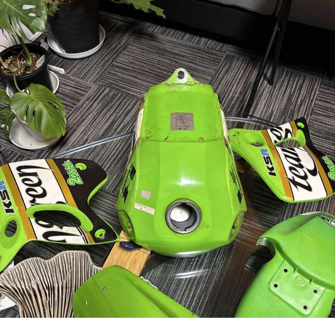 最終値下げ！！Kawasaki KSR グリーンカウルセット - メルカリ