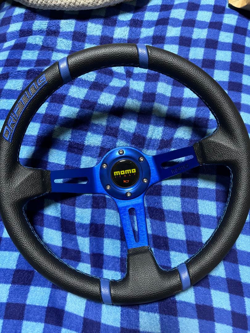 MOMO風 ステアリング 3スポーク 青 - メルカリ