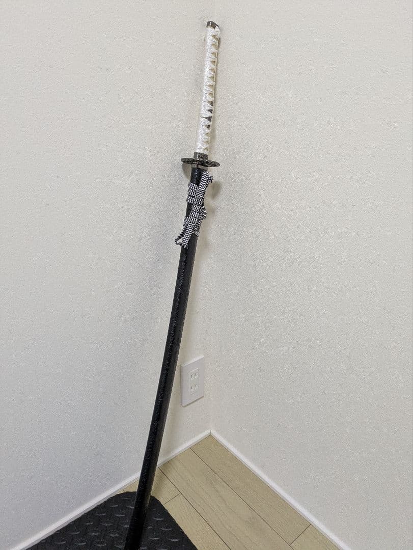 観賞用 菊一文字則宗 白色の柄 模造刀　証明書付き 観賞用となります。 楽天市場】模造刀 新選組 一番隊組長 沖田総司の愛刀 『菊一文字則宗