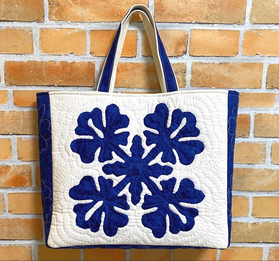 ハワイアンキルトバッグ（ハイビスカス） - メルカリ