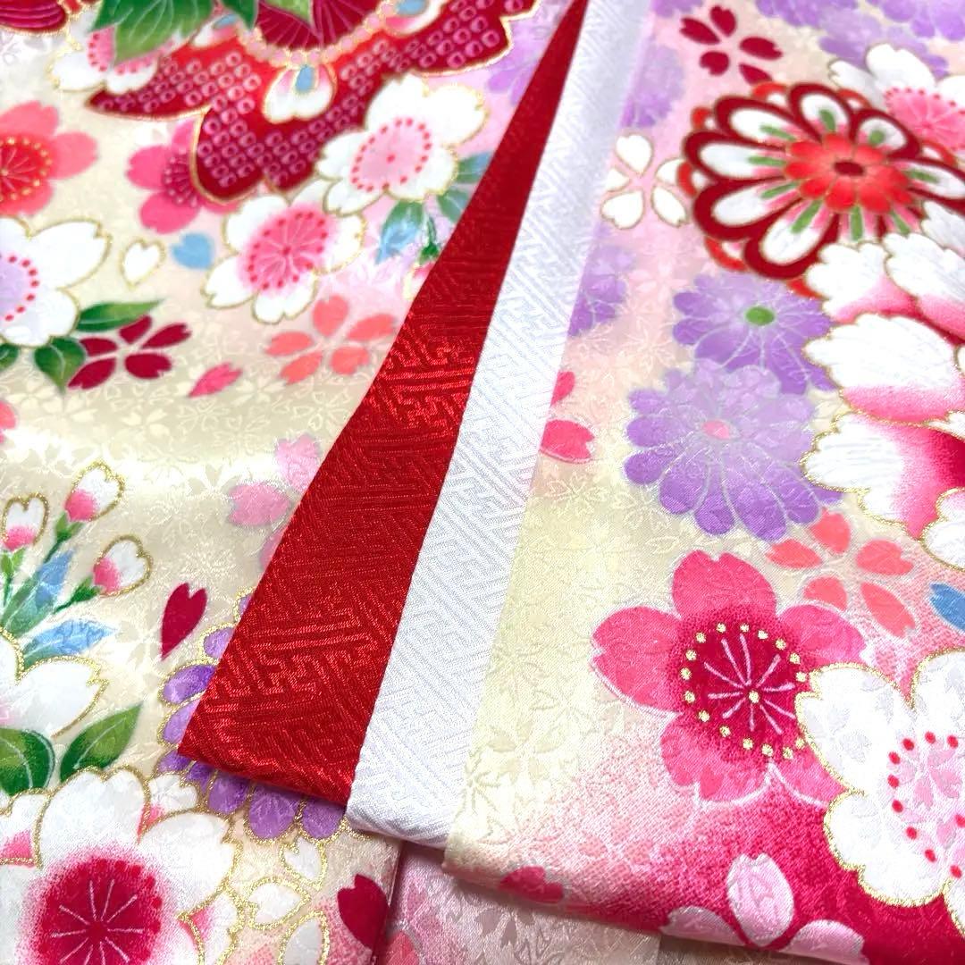 《新品》正絹 華やかな刺繍入❗️お宮参り 産着 祝着 襦袢付 新品たとう紙付 白