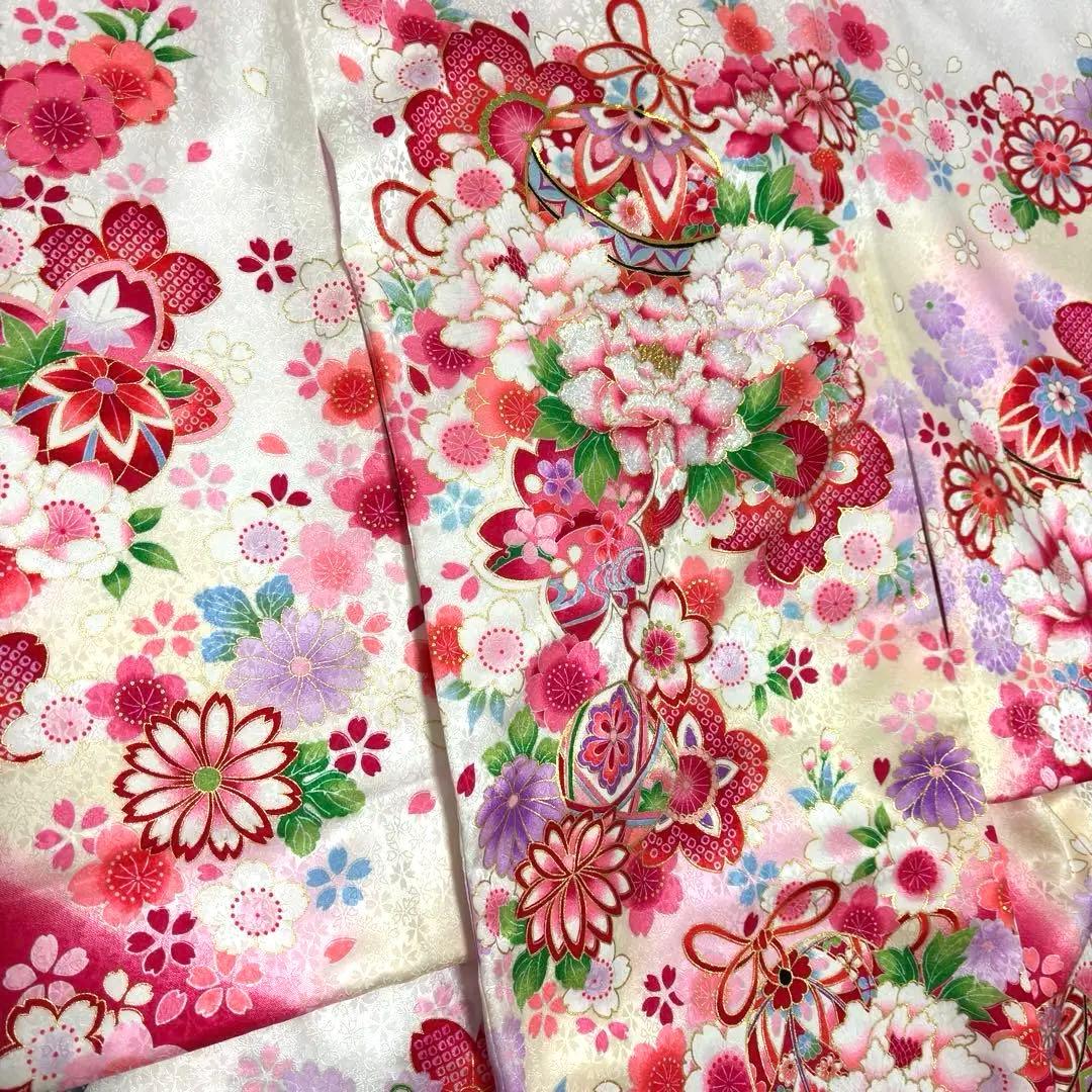 《新品》正絹 華やかな刺繍入❗️お宮参り 産着 祝着 襦袢付 新品たとう紙付 白