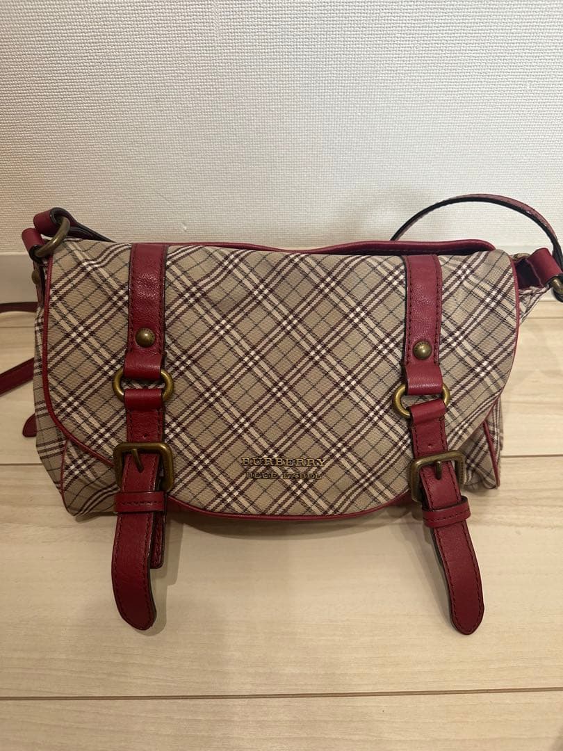 BURBERRY BLUE LABEL ショルダーバッグ 赤チェック BURBERRY BLUE LABEL バーバリーブルーレーベル 赤ノバチェック - メルカリ