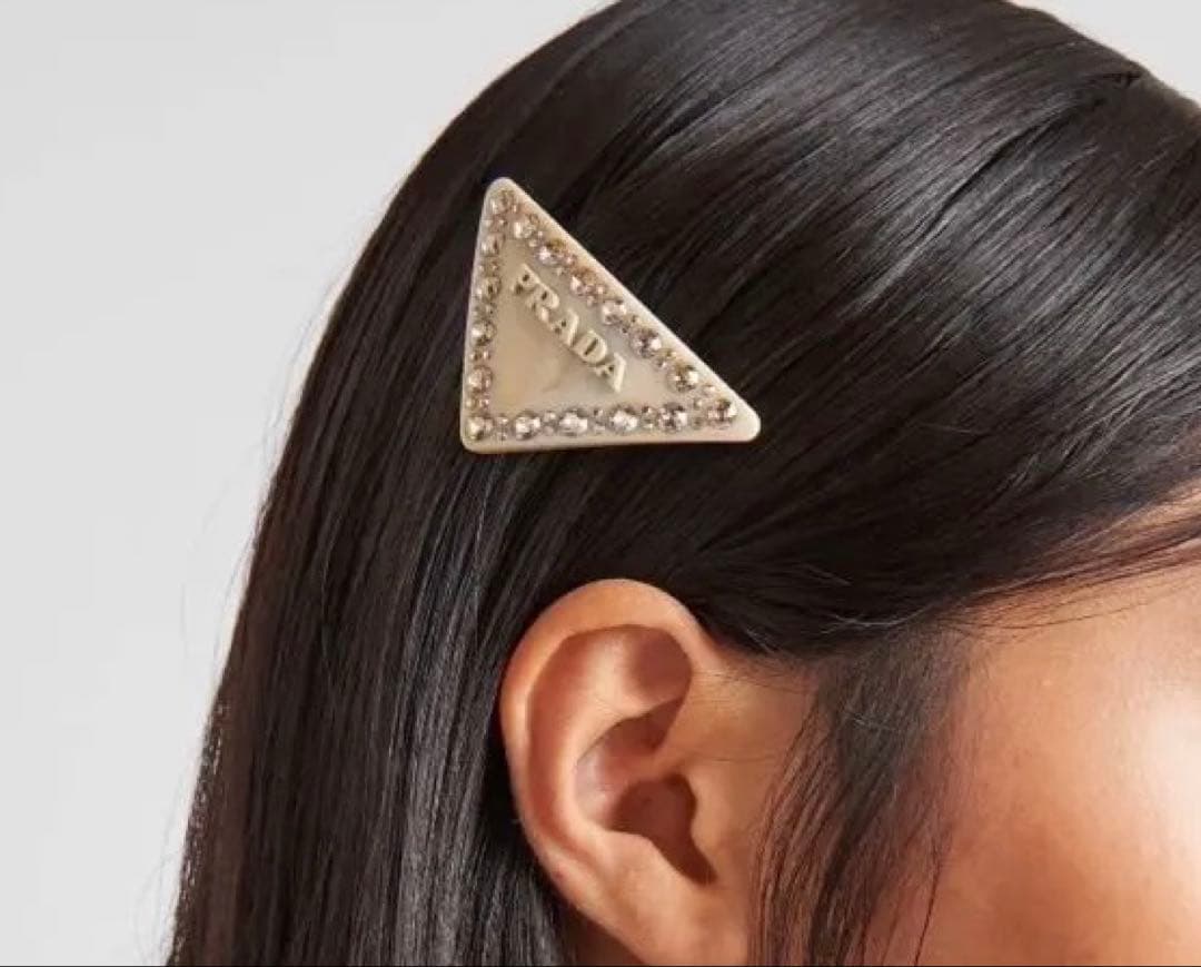 限定価格☆プラダ ヘアクリップ プレキシガラス アイボリー 完売色