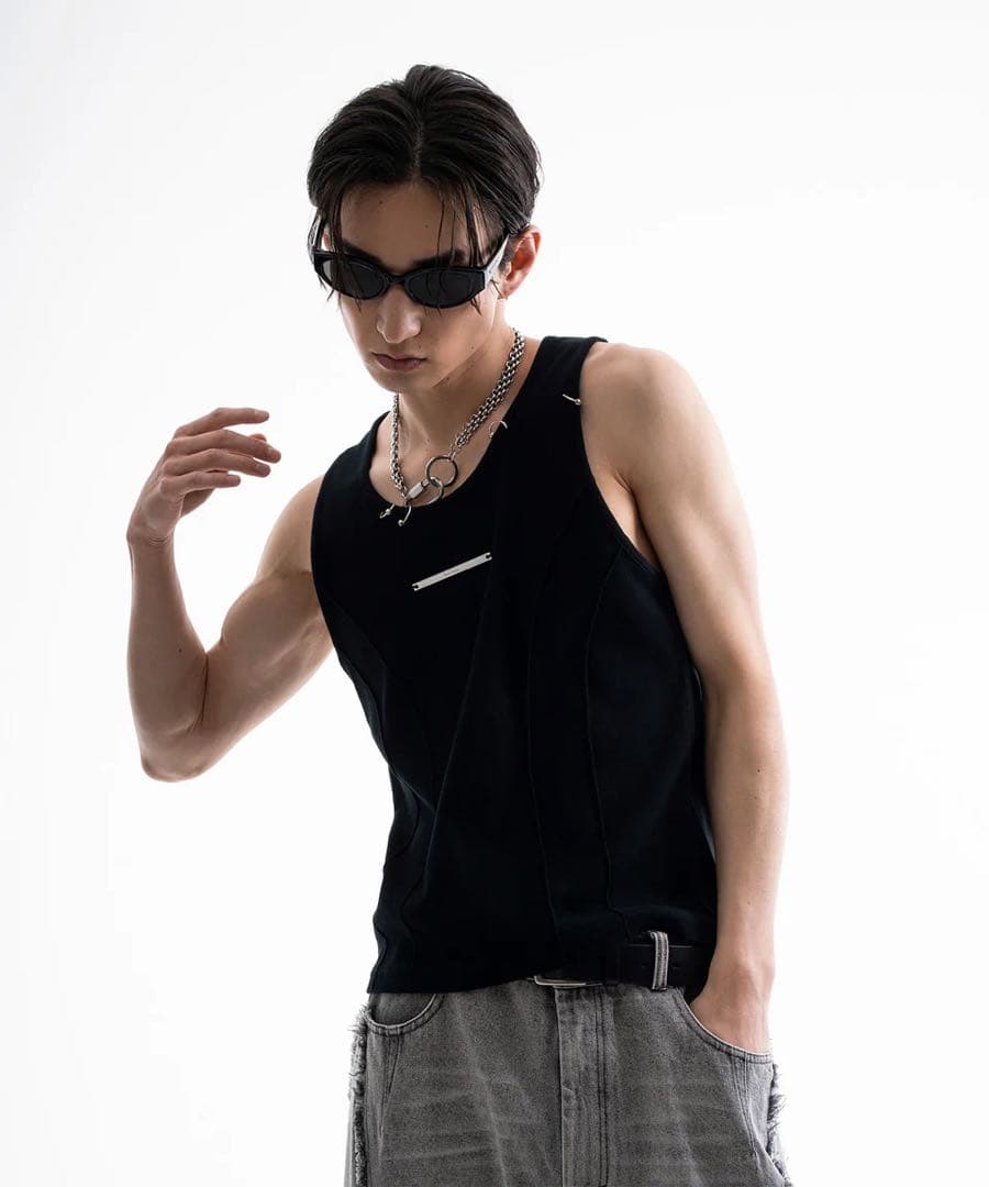 即完売】Neck Piercing Tank Top