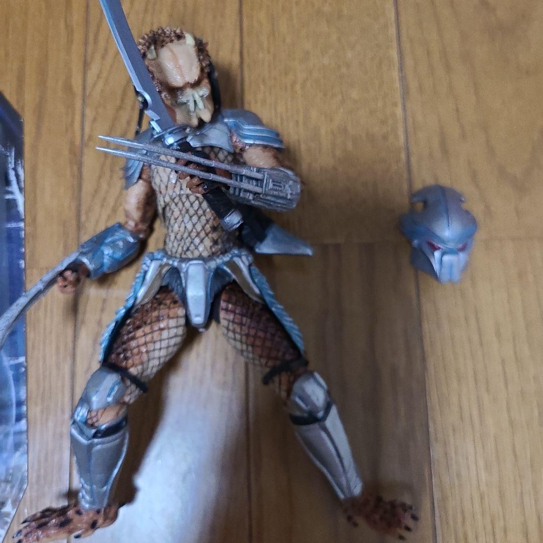 ホーンヘッドプレデター