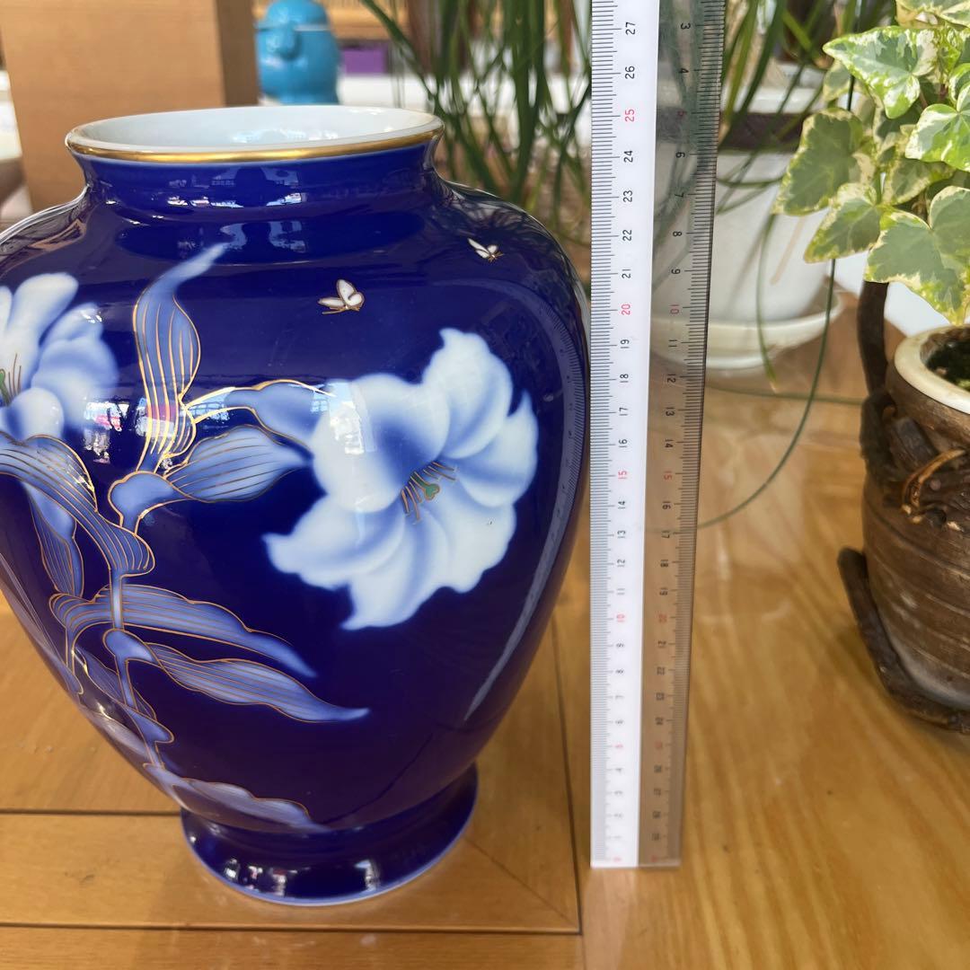 宮内庁御用達 深川製磁 花瓶 百合 - メルカリ