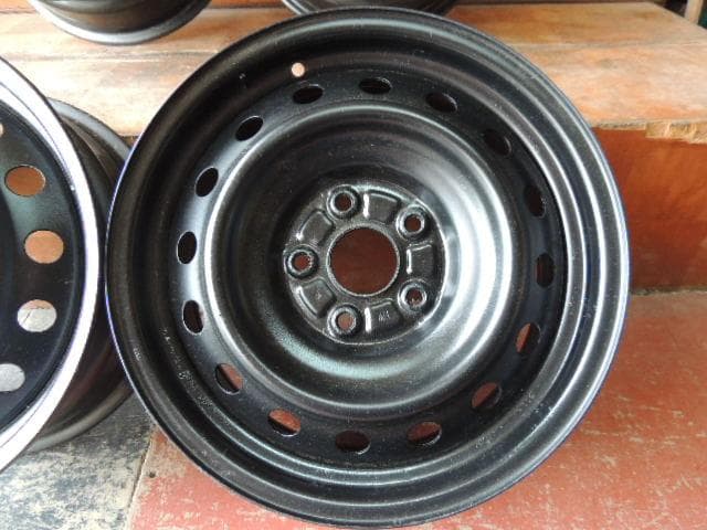 T223　16×6.5J　スチールホイール　4枚　PCD 114.3×5