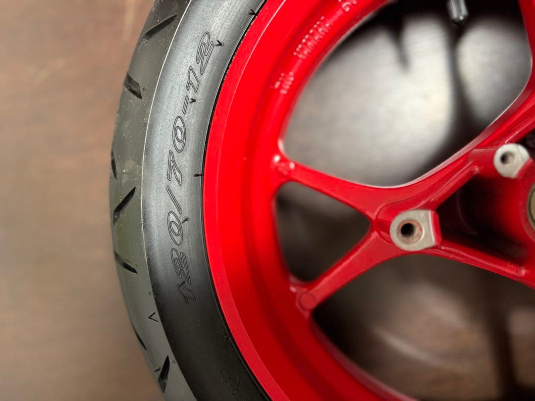 オルカ様専用AJ6型シグナスグリファス専用純正ホイール&タイヤ - メルカリ