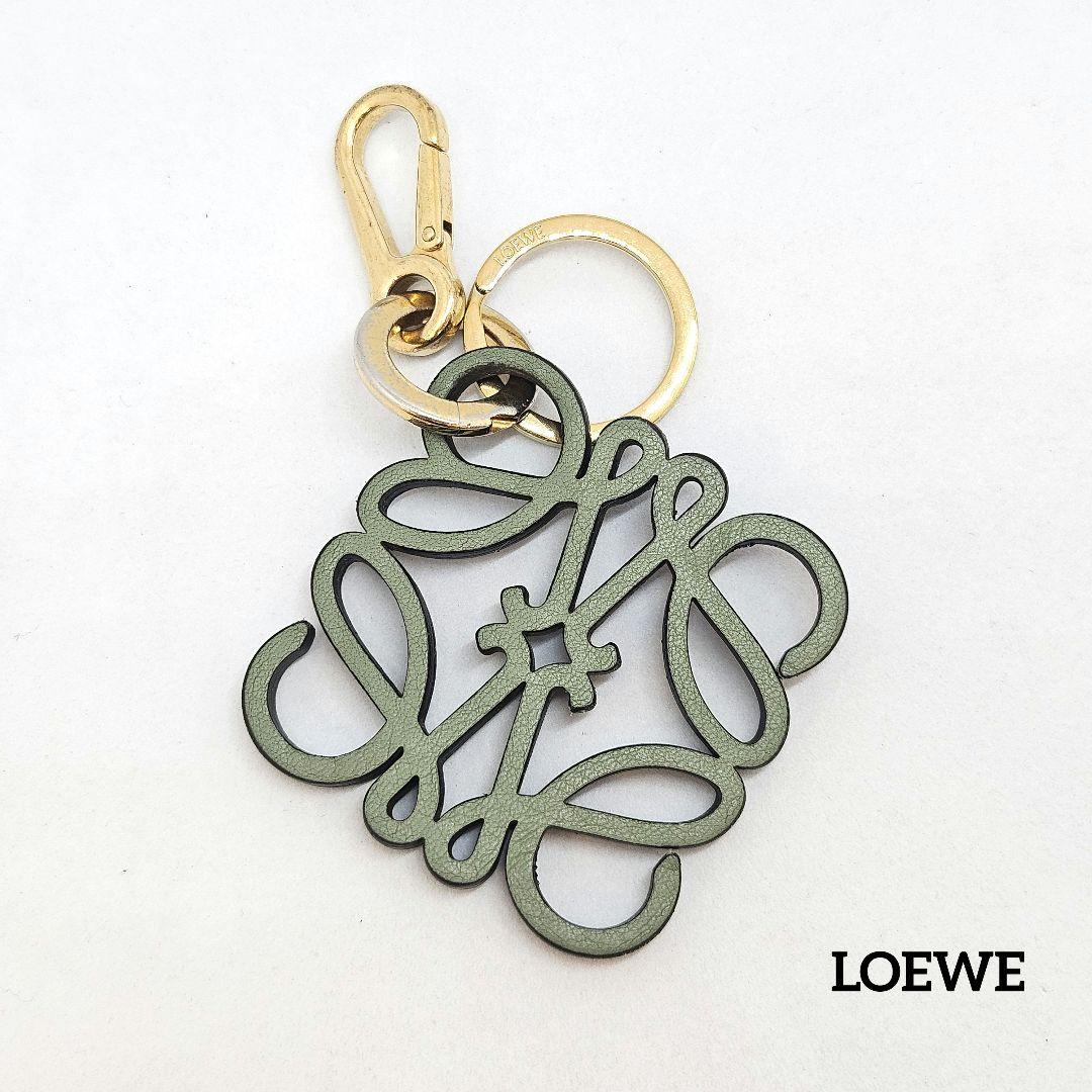 LOEWE ロエベ アナグラム キーリング キーチャーム キーリング グリーン LOEWE（ロエベ） アナグラム チャーム ストラップ キーリング