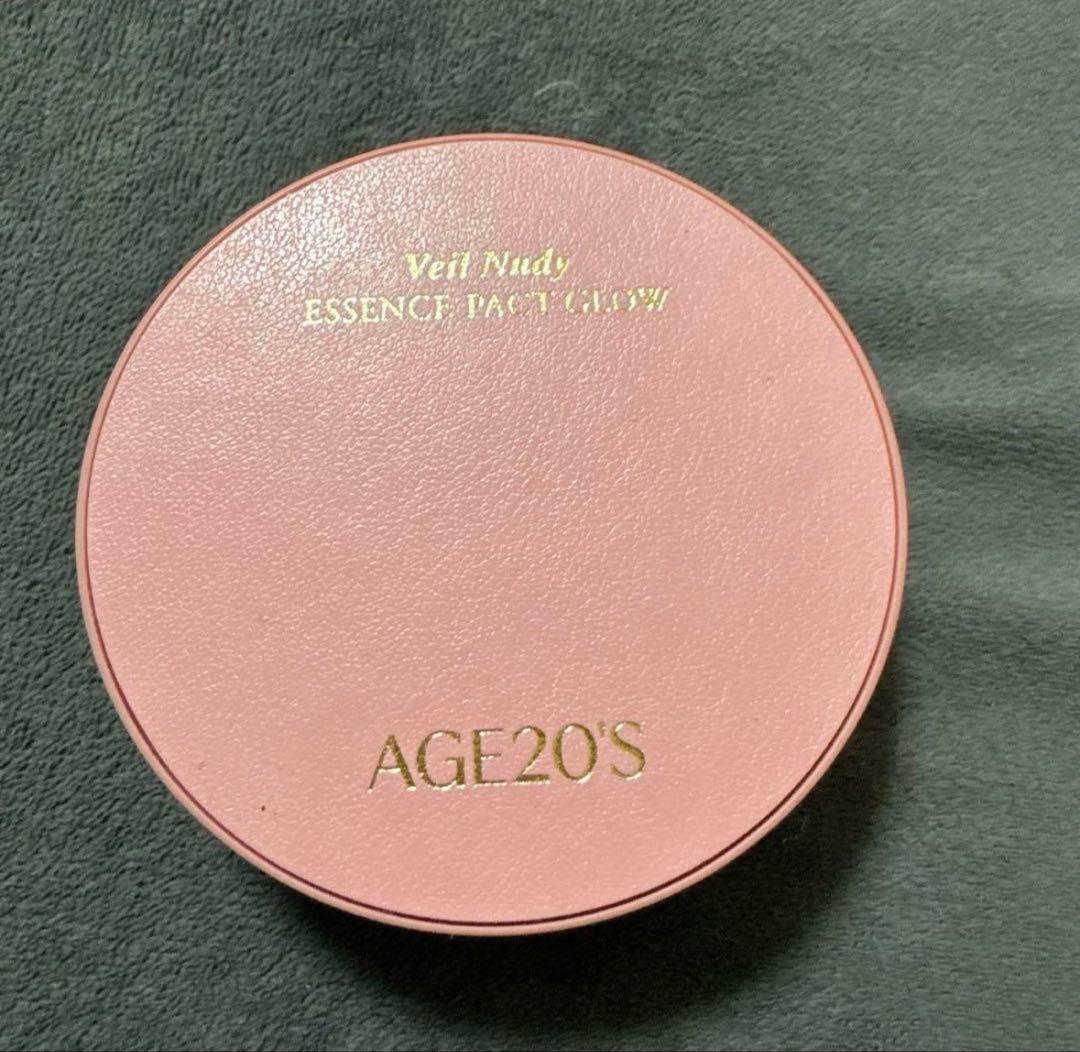 PRADA リボンベルベットバレッタ（グリーン） ファンデーション付き