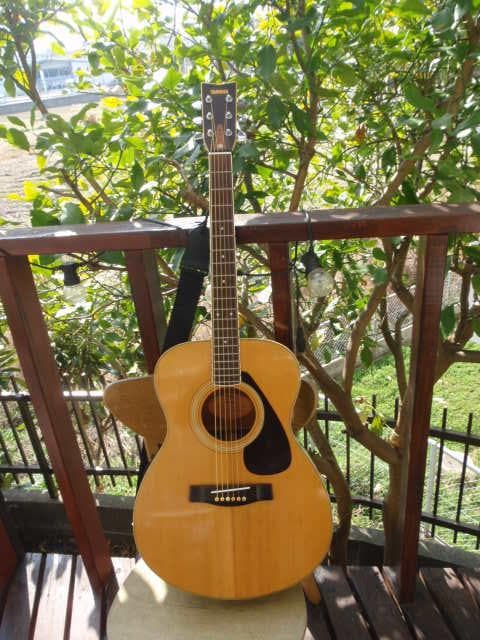 YAMAHA FG-202 赤ラベル　エレアコ装備　ライブでの使用可能。 2026年最新】fg-202 ヤマハの人気アイテム - メルカリ