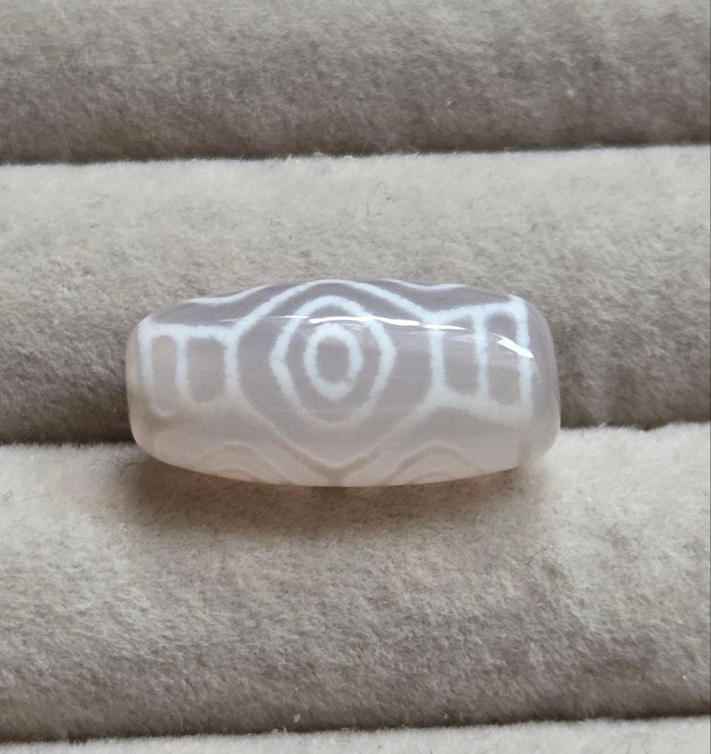 老玉髄龍眼天珠♡ - メルカリ