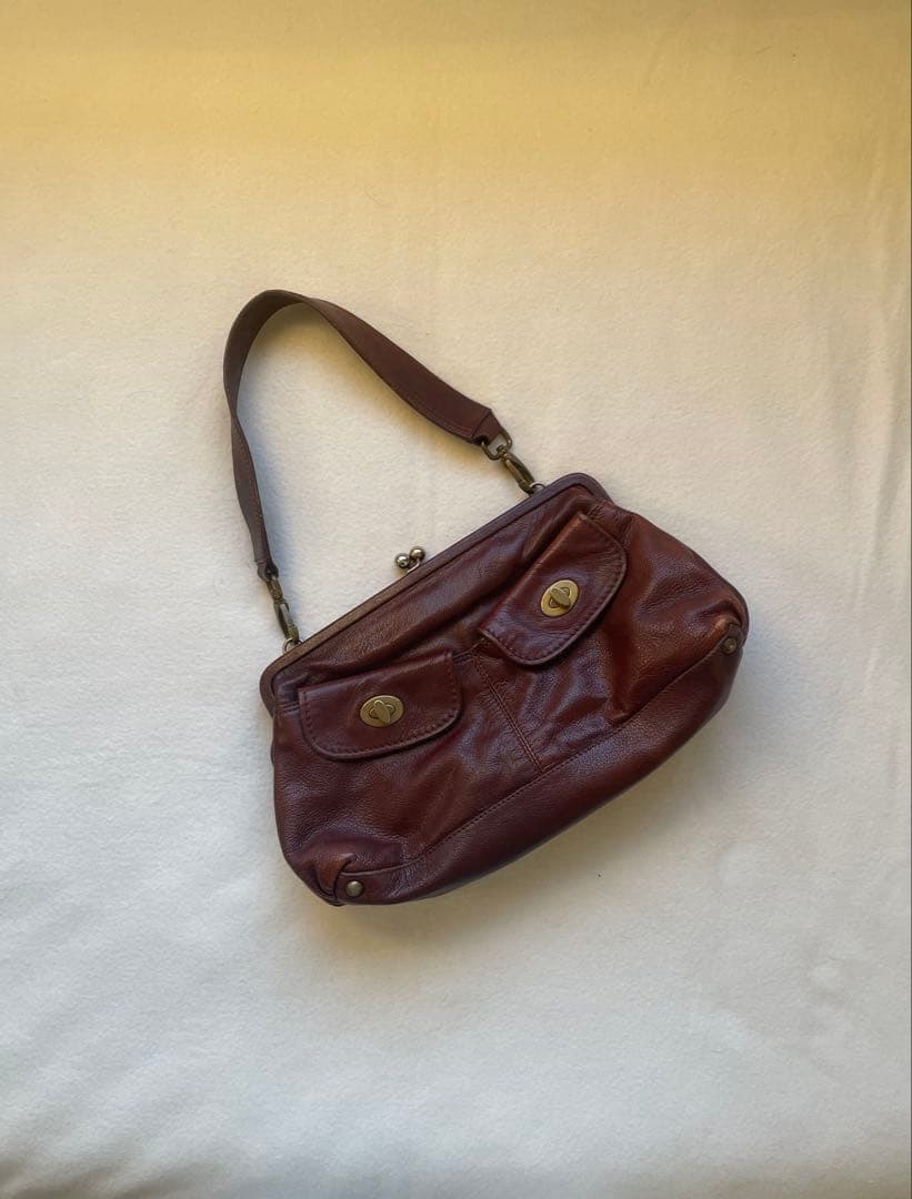 バッグ 00s miumiu archive bag y2k MIUMIU archive レザー ワンショルダーバッグ 黒 00s 花｜Yahoo!フリマ