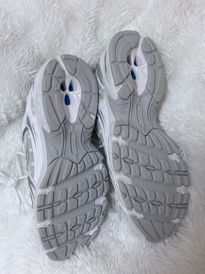 【新品】ニューバランス 530 シルバーメタリック ポルカドット 24.5cm