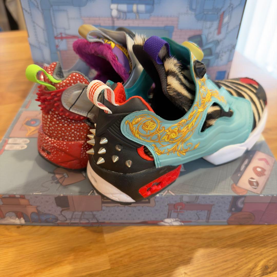 美品Reebok インスタポンプフューリー ミニオンコラボ 23.5cm