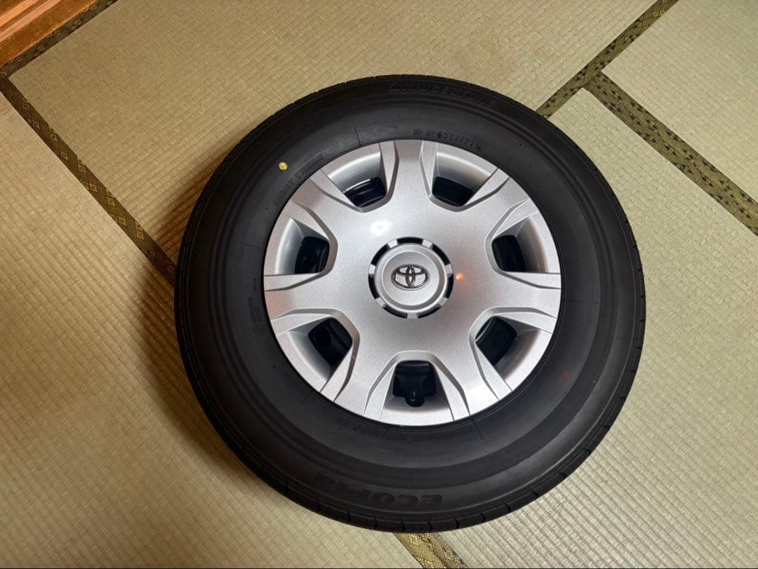 ハイエース 新車外し タイヤホイールセット 純正 四本セット トヨタ
