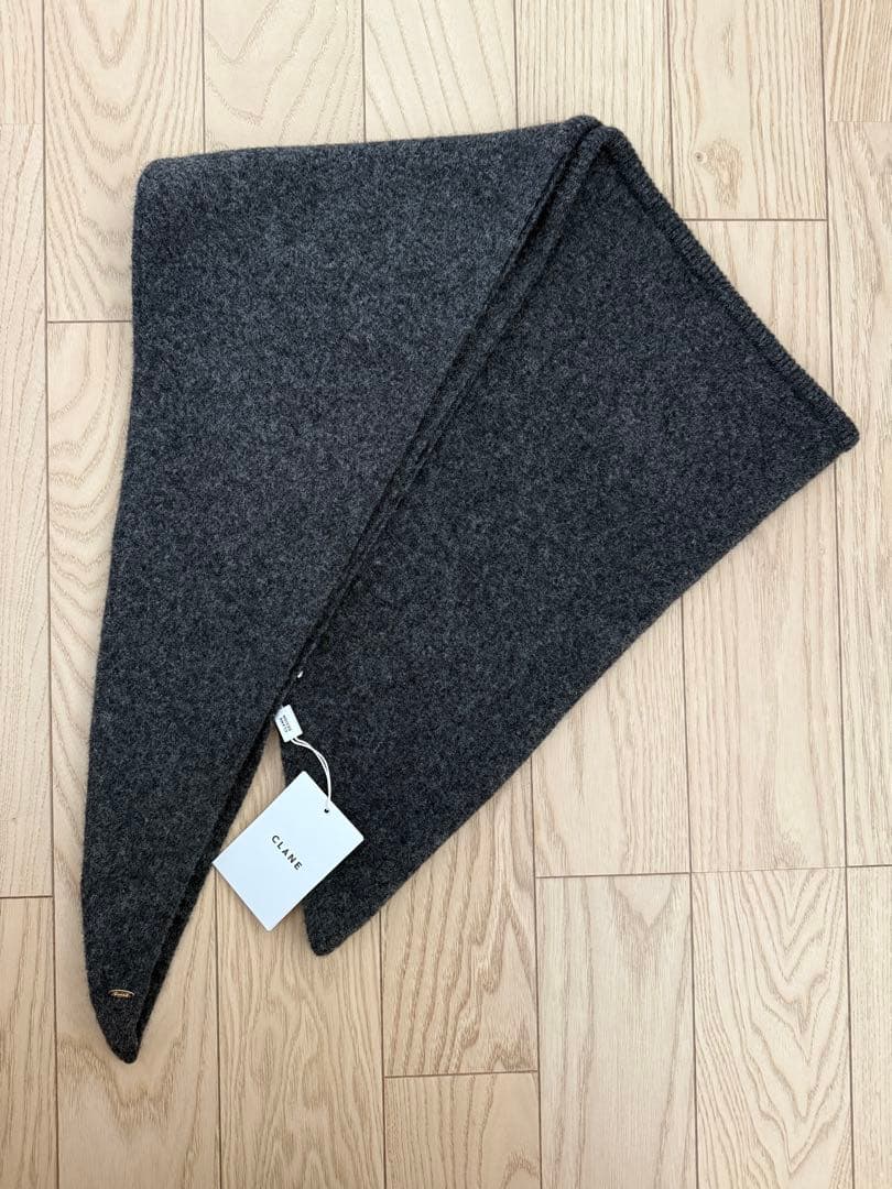 CLANE YAK KNIT TRIANGULAR STOLE ストール - メルカリ