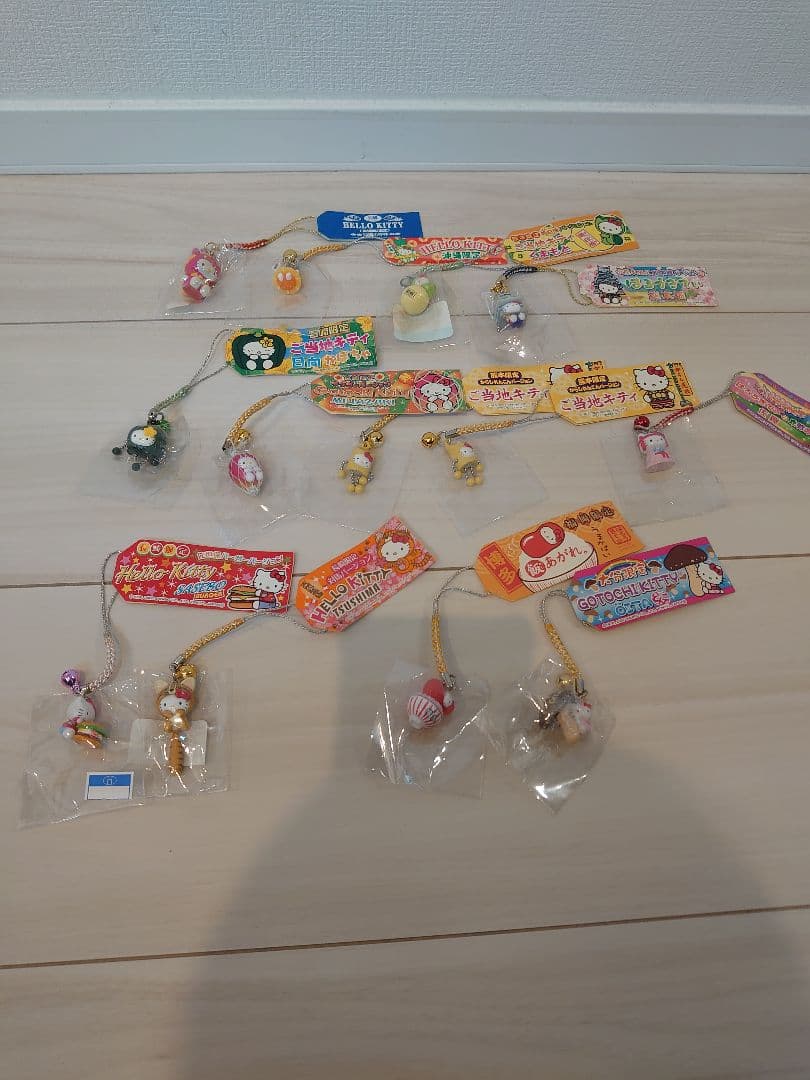 ハローキティ ご当地キティ ストラップ51個