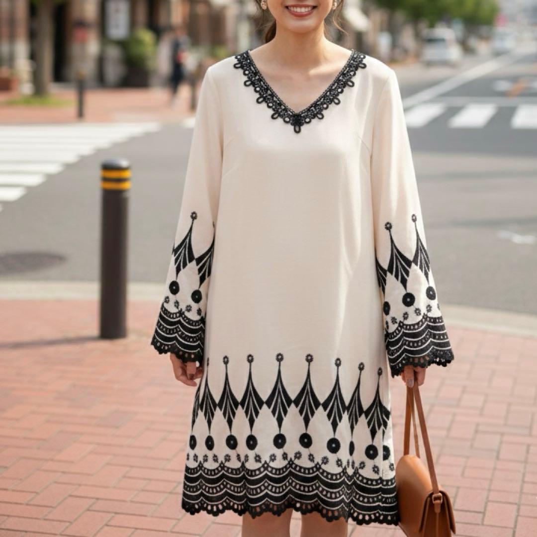 Chesty チェスティ 刺繍ワンピース アイボリー×ブラック フレア 長袖