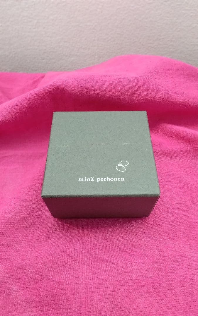 mina perhonen ブローチ　\"oasis\" 水牛角　正規品