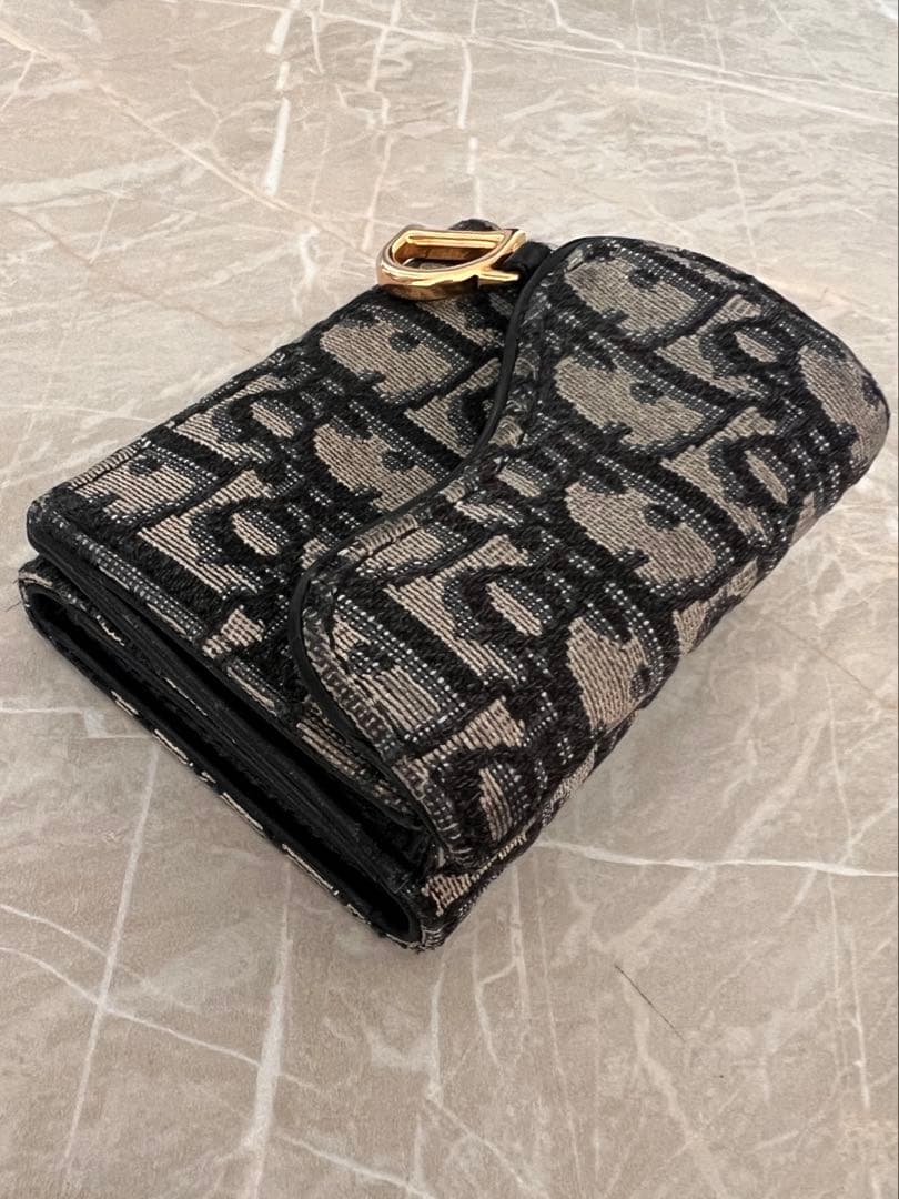 Dior モノグラム 三つ折り財布 - メルカリ
