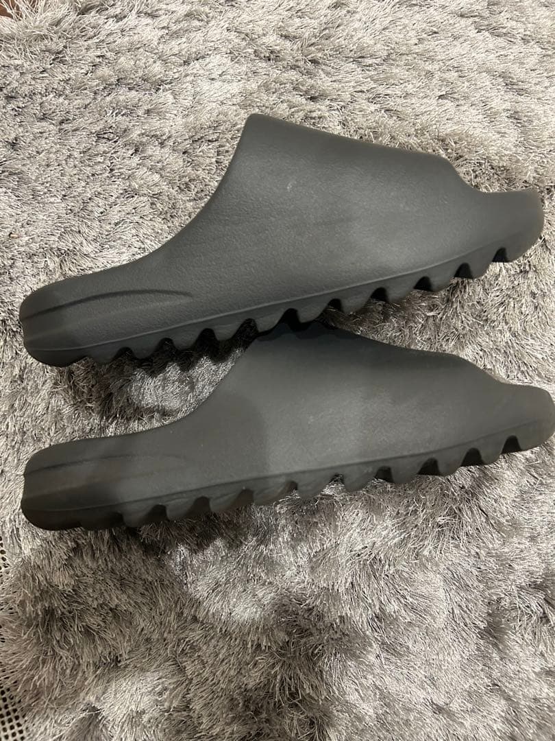 adidas Yeezy Slide “Onyx”