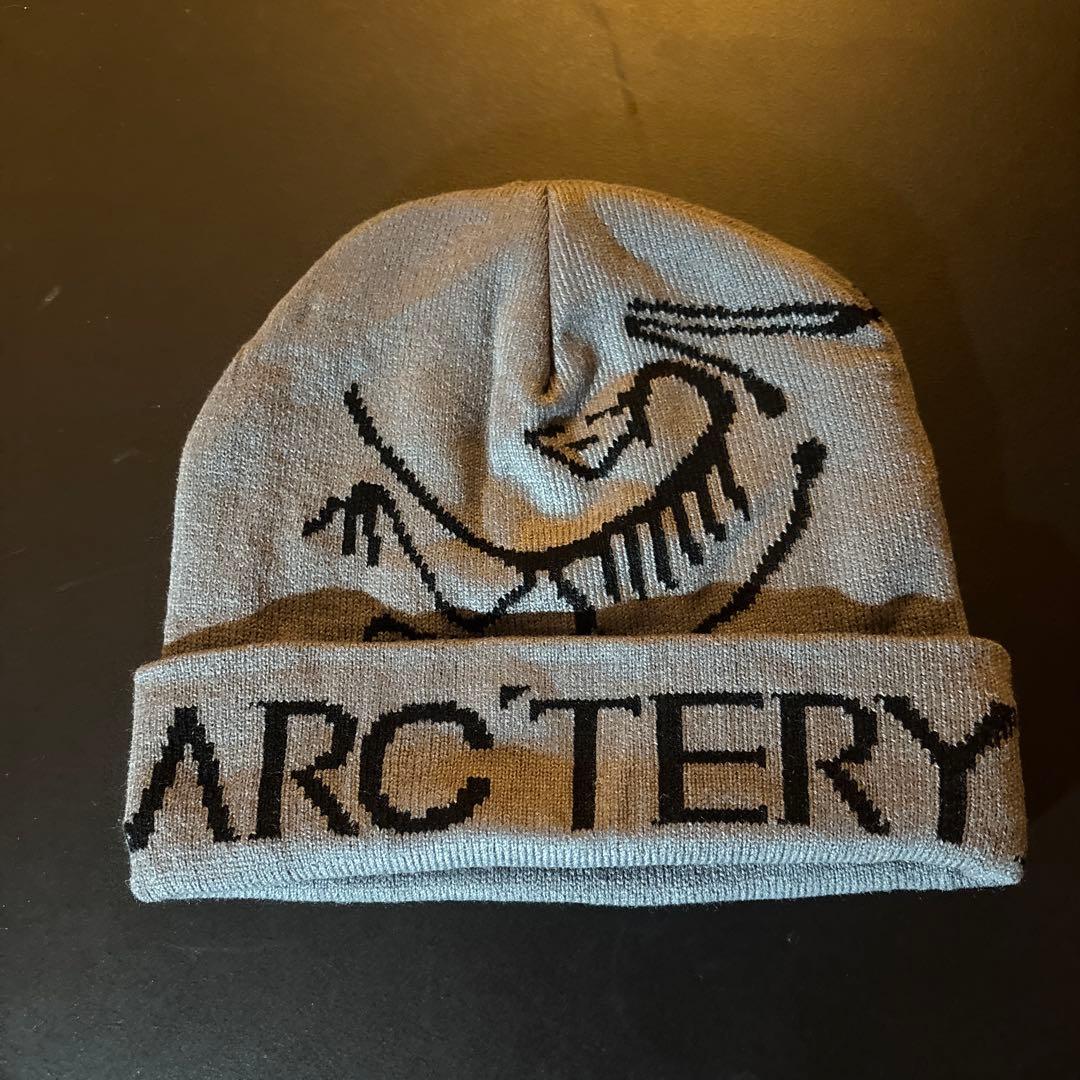 ARC'TERYX グレー ニットビーニー - メルカリ