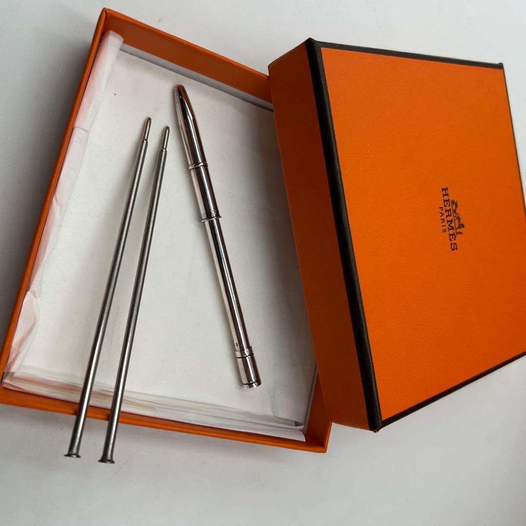 ❣️エルメス❣️アジェンダボールペン替芯✨新品未使用品【黒•青•赤