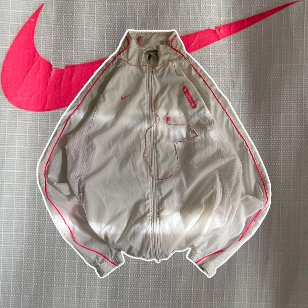 00s Nike ナイロンジャケット y2k テック系 短丈 ピンク MP3 - メルカリ