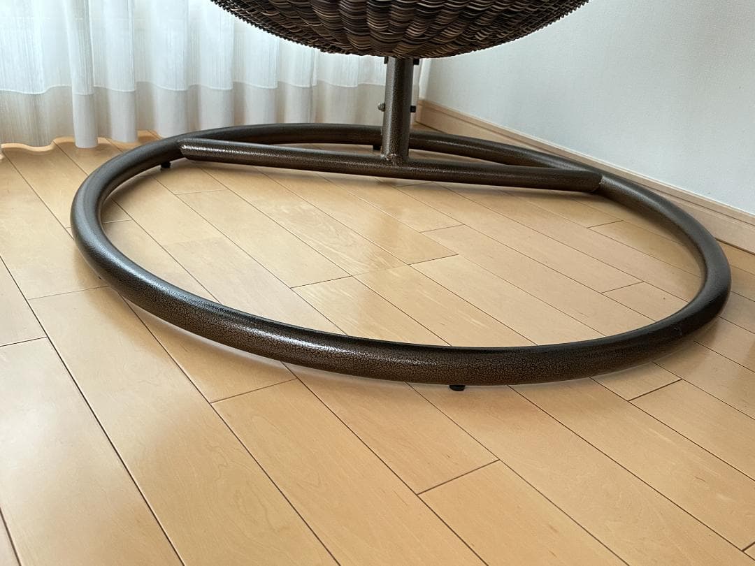 《直接引取》【超美品】ハンギングチェア ラタン調 自立式 ハンギングチェアー