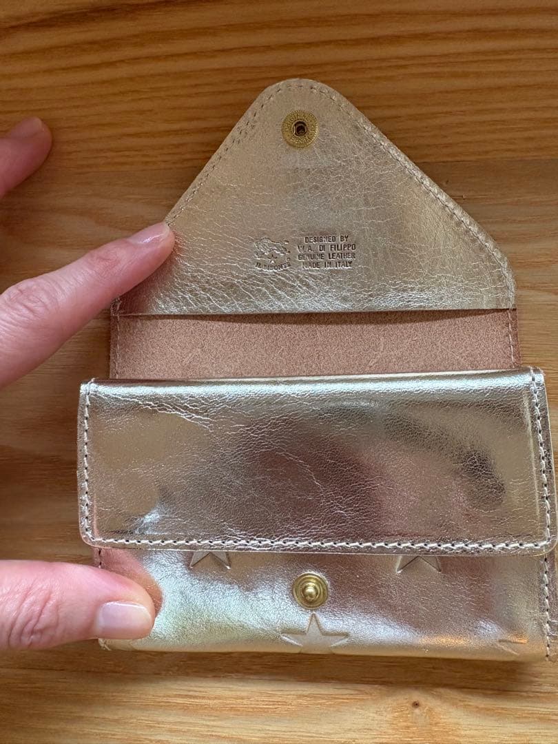 イルビゾンテ スターエンボス カードケース - メルカリ