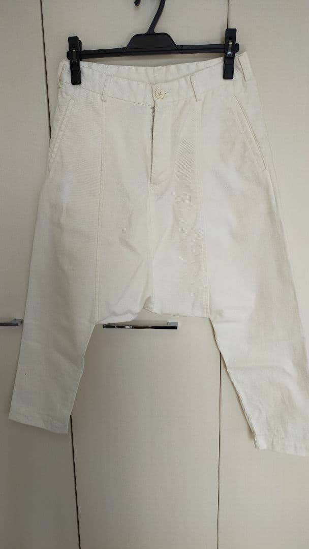 COMME des GARÇONS サルエルパンツ S ホワイト COMME des GARCONS（サルエルパンツ ・ ホワイト/白色系）のフリマ