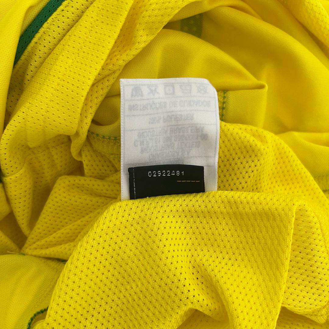 u*f様 ★最終値下げ！【希少・美品・送料込み】ロナウジーニョ 04-05ブラジ