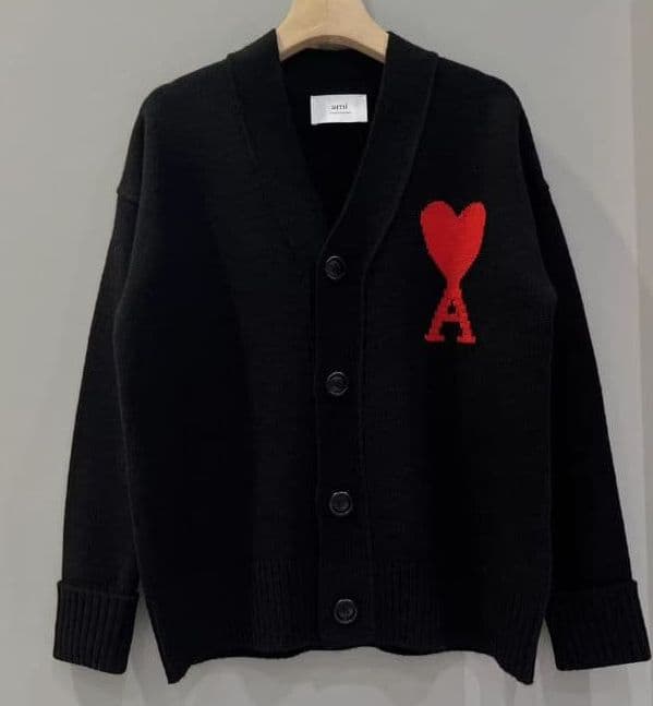 AMI PARIS ブラックニットセーター ハート 男女兼用 M - メルカリ